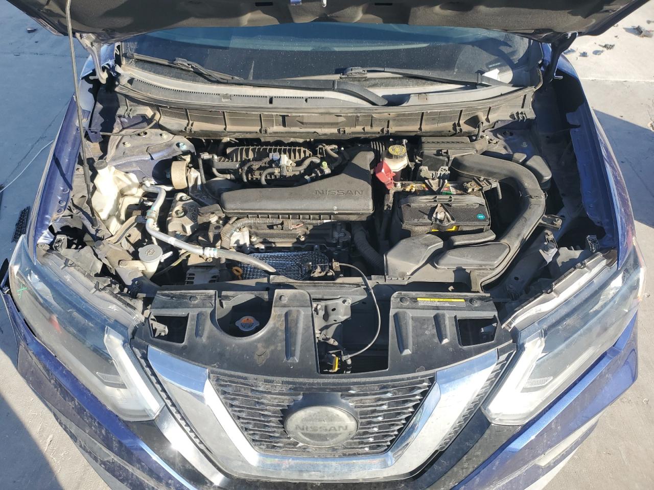 2018 Nissan Rogue - Image 12