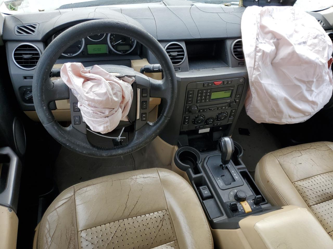 2007 Land Rover LR3 - Image 8