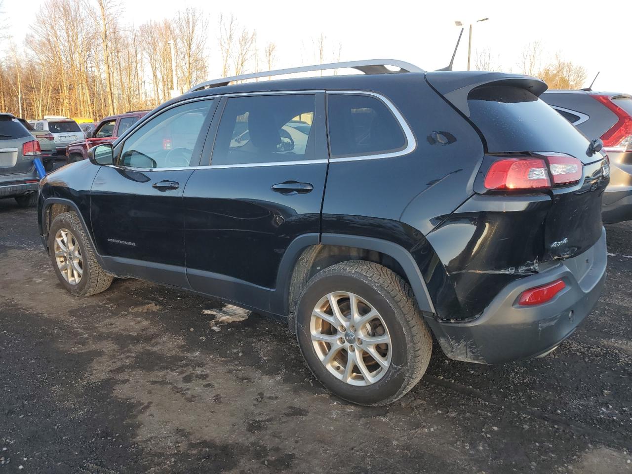 2017 Jeep Grand Cherokee - Image 2