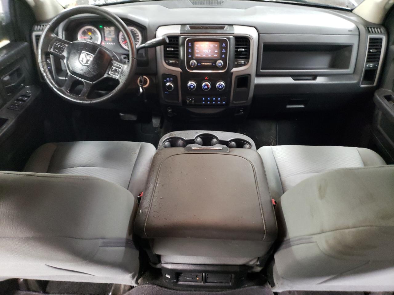 2017 RAM 3500 - Image 8