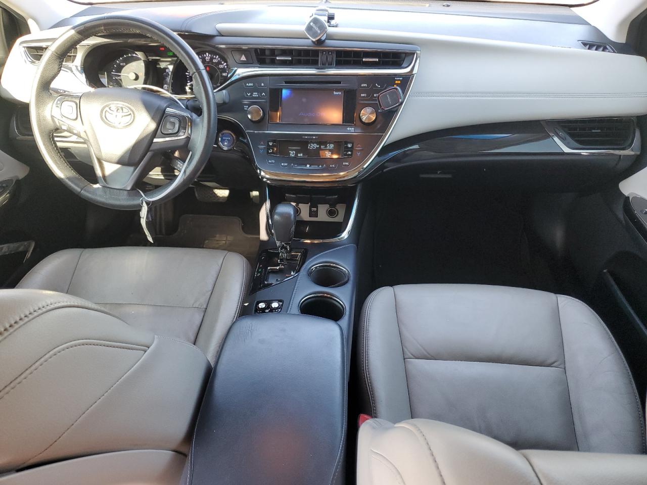 2014 Toyota Avalon - Image 8