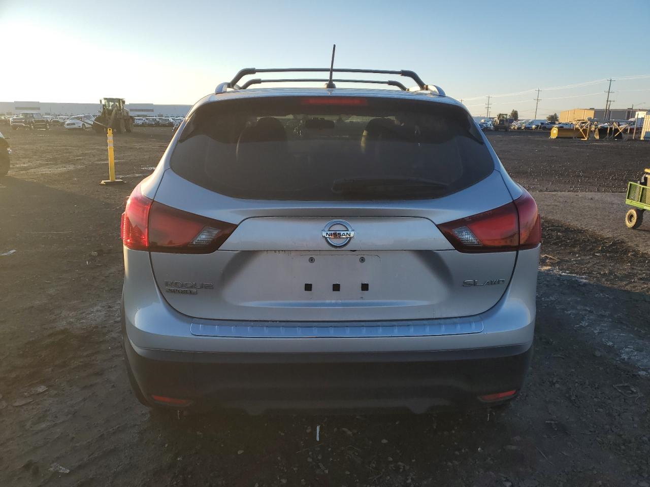 2017 Nissan Rogue - Image 6