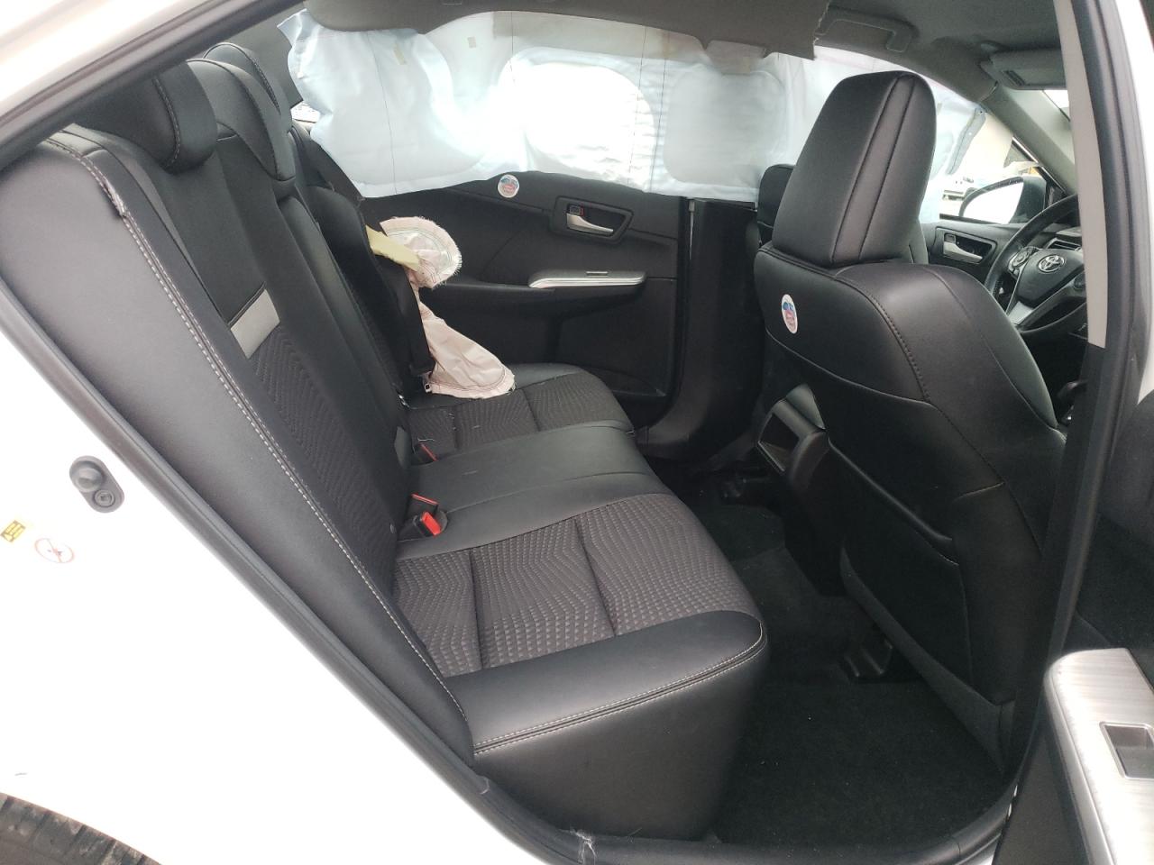 2013 Toyota Camry - Image 10