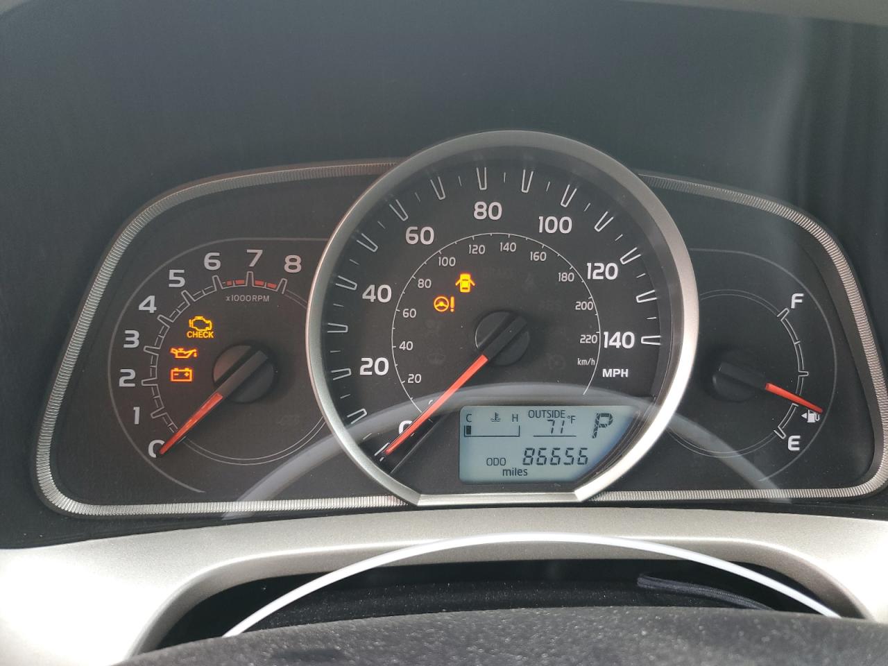 2015 Toyota RAV 4 - Image 9