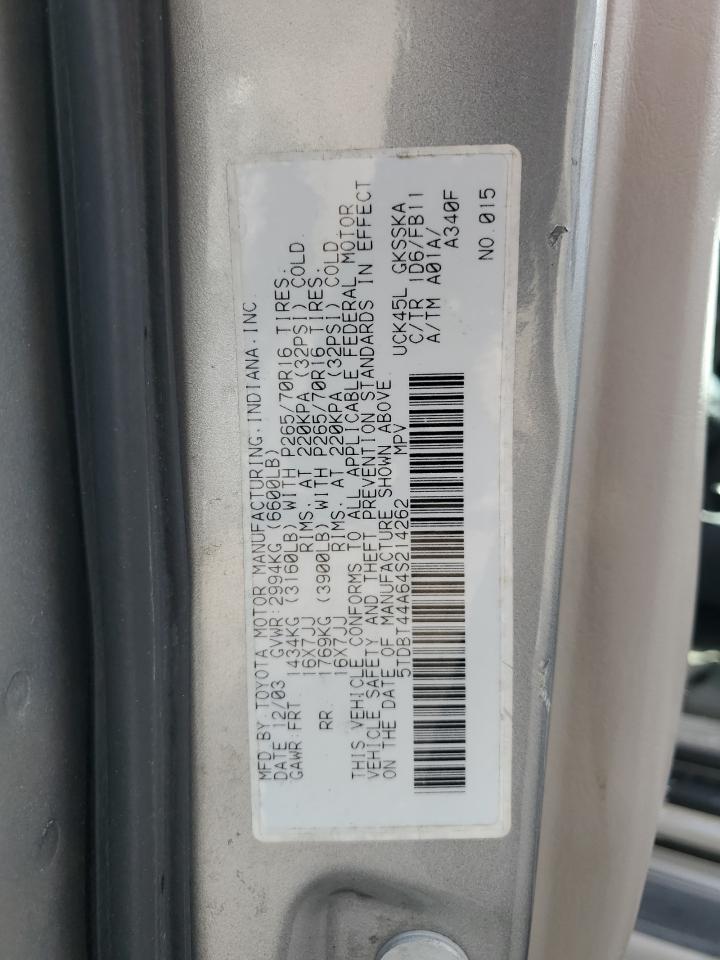2004 Toyota Sequoia - Image 13