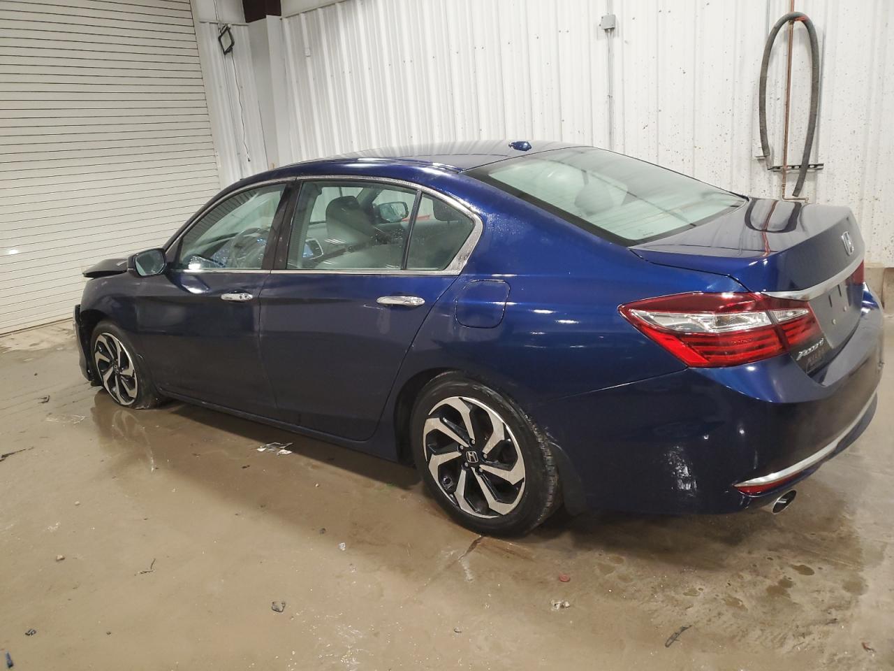 VIN 1HGCR3F83HA002964 2017 HONDA ACCORD no.2