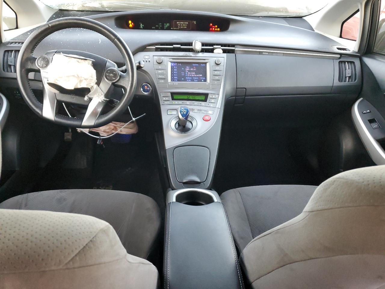 2015 Toyota Prius - Image 8