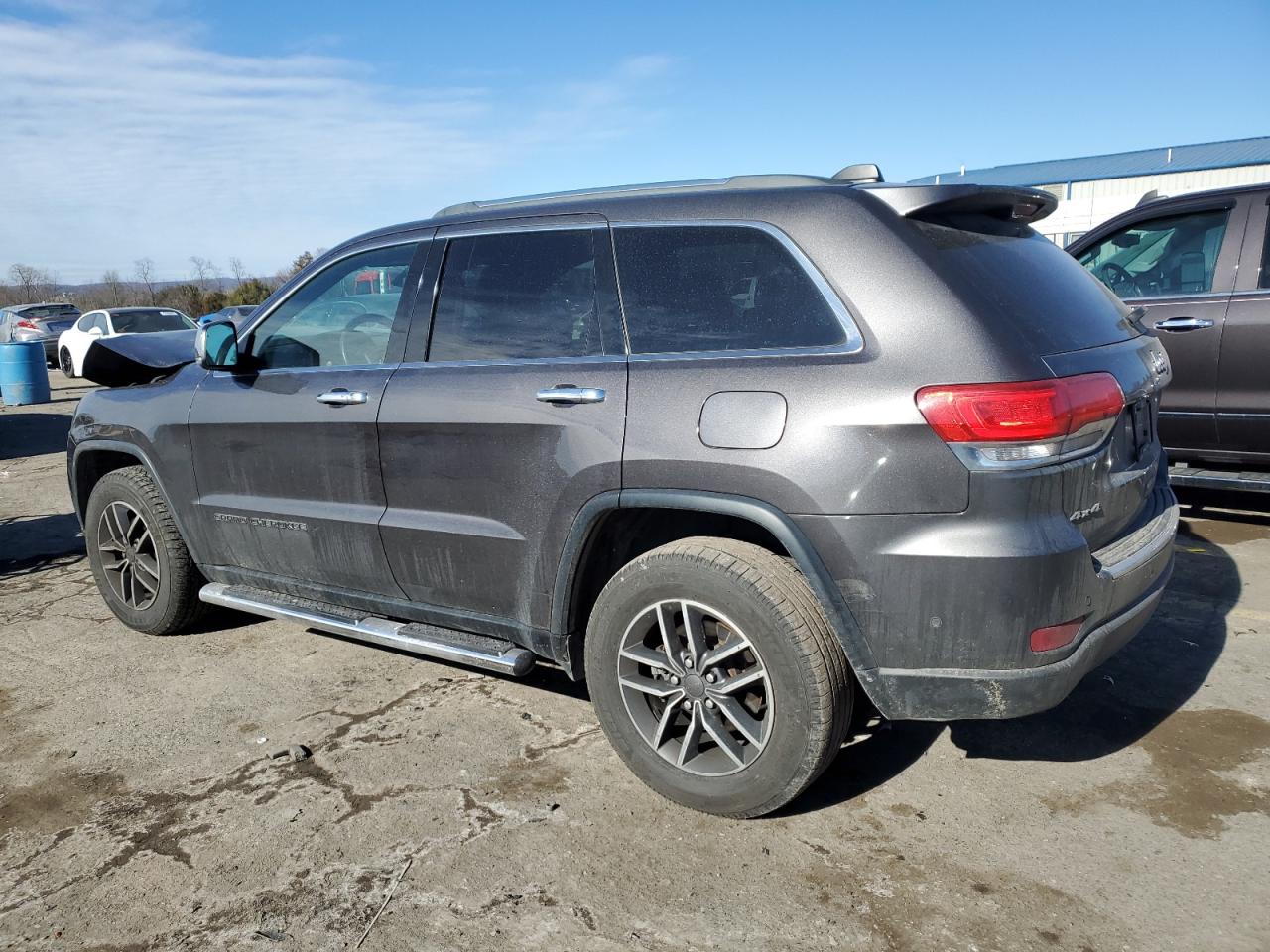 2019 Jeep Grand Cherokee - Image 2