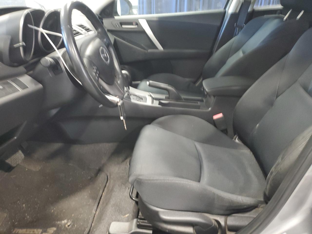 2011 Mazda 3 - Image 7