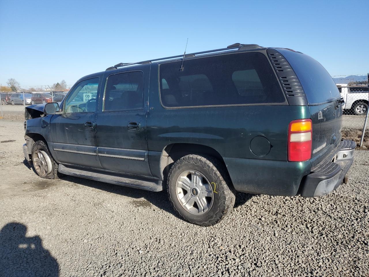 2001 Chevrolet Suburban - Image 2