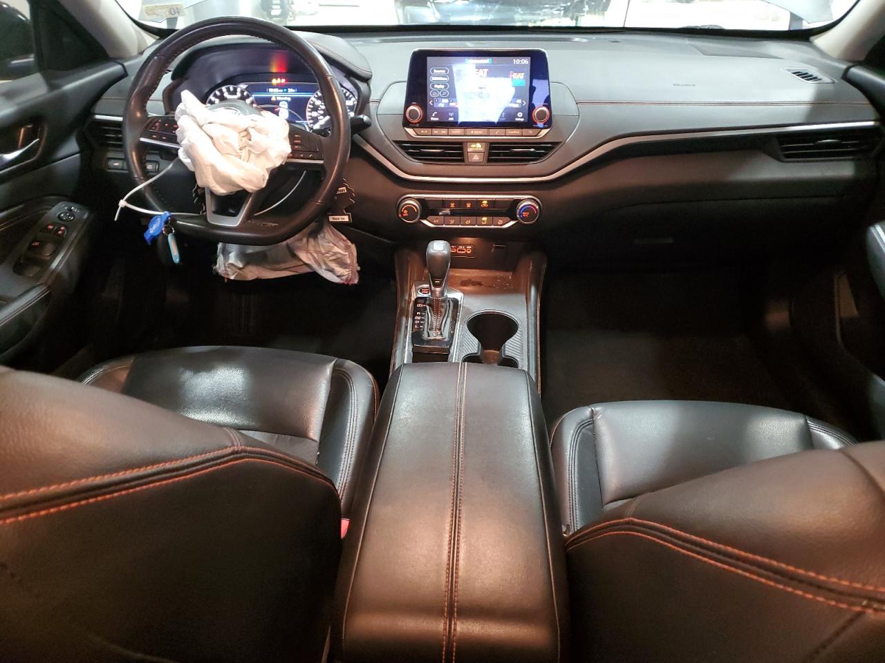 2022 Nissan Altima - Image 8