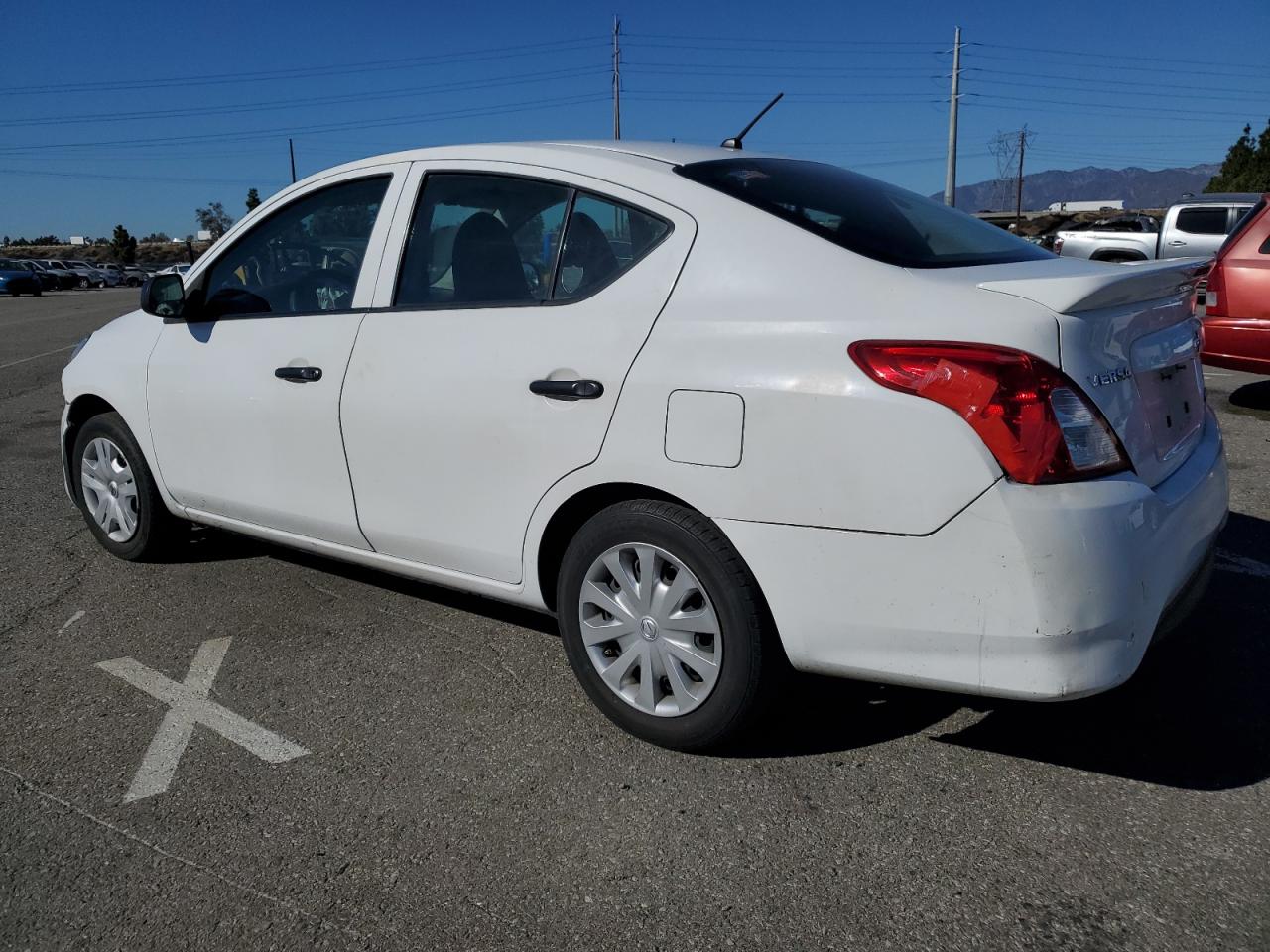 2015 Nissan Versa - Image 2