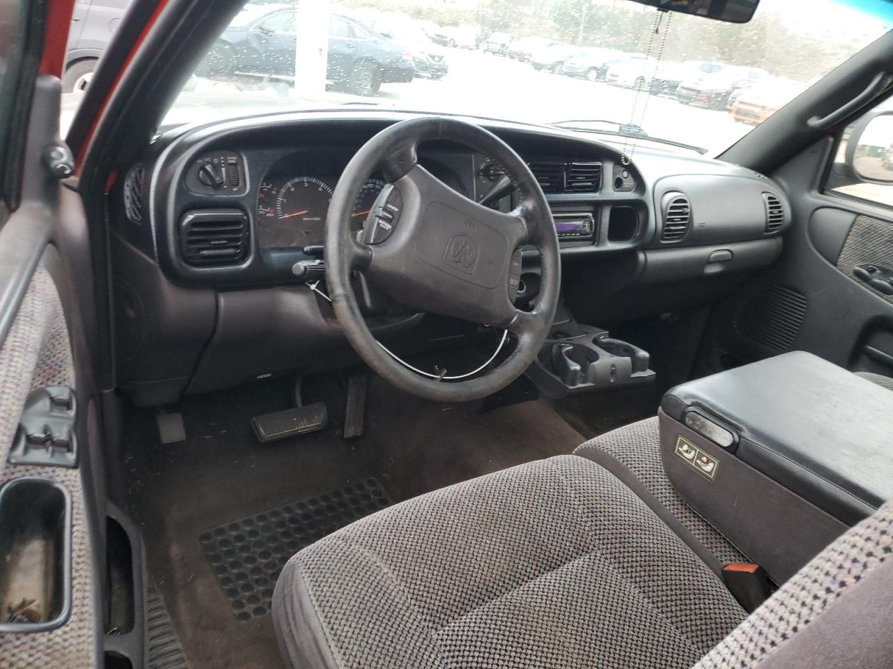 2000 Dodge Ram 1500 VIN: 1B7HC16Y4YS510378 Lot: 87902015