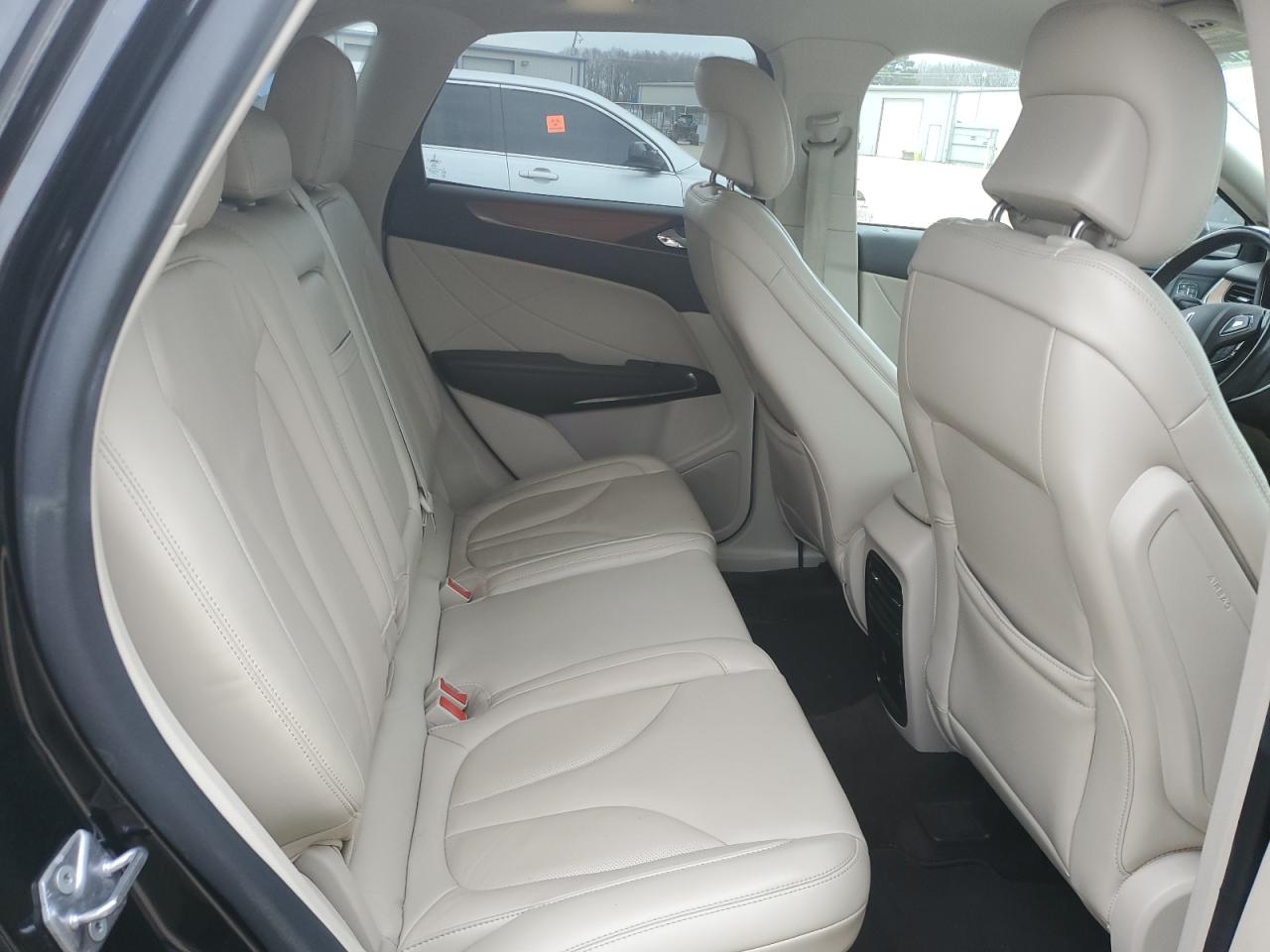 2019 Lincoln MKC - Image 11