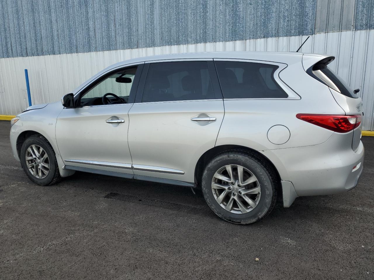 2015 Infiniti QX60 - Image 2