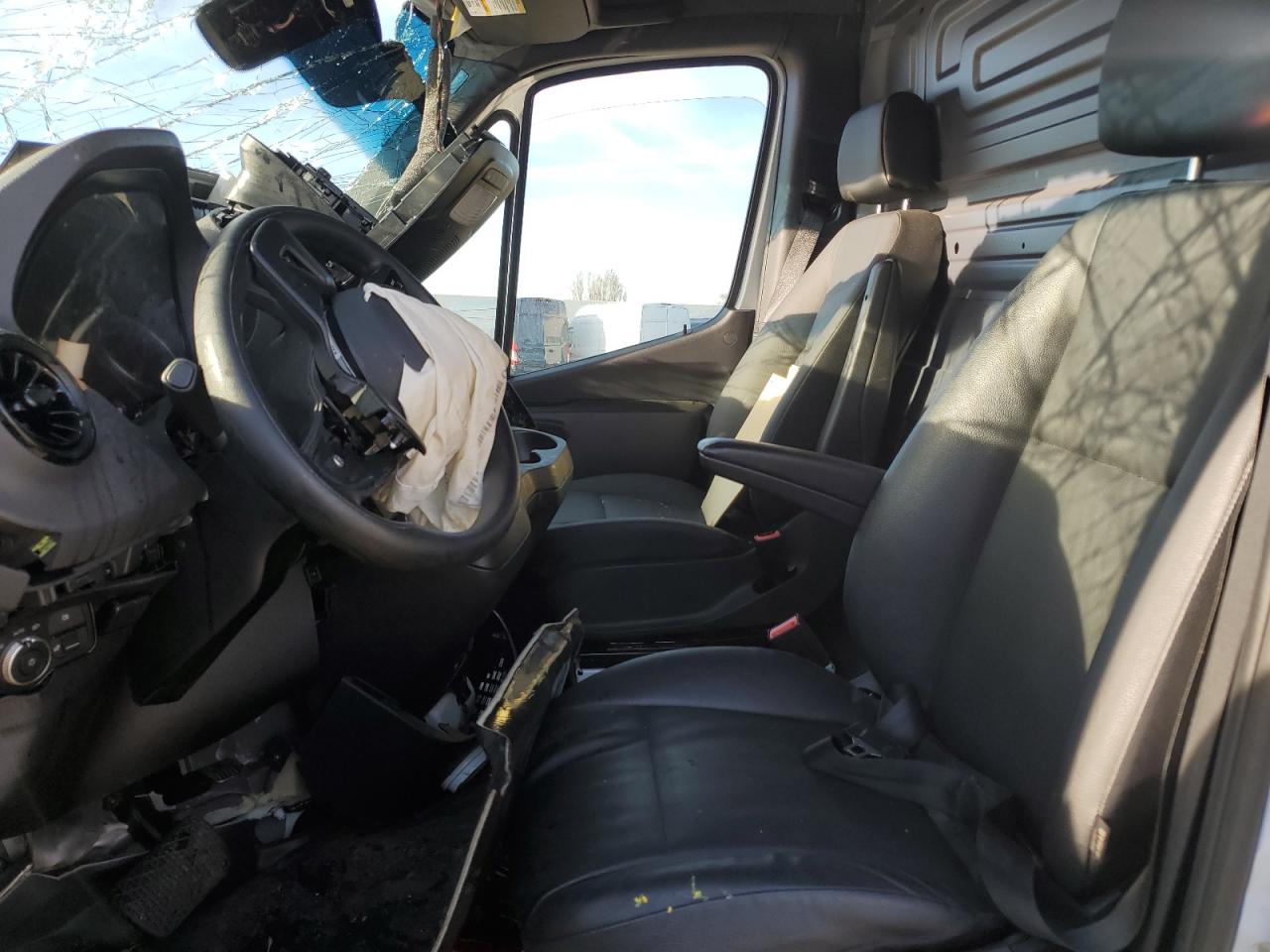 2024 Mercedes-Benz Sprinter - Image 7