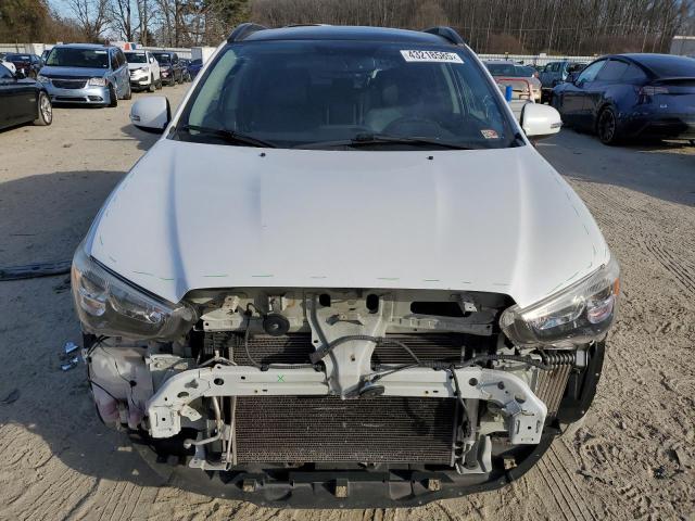  MITSUBISHI OUTLANDER 2017 Biały