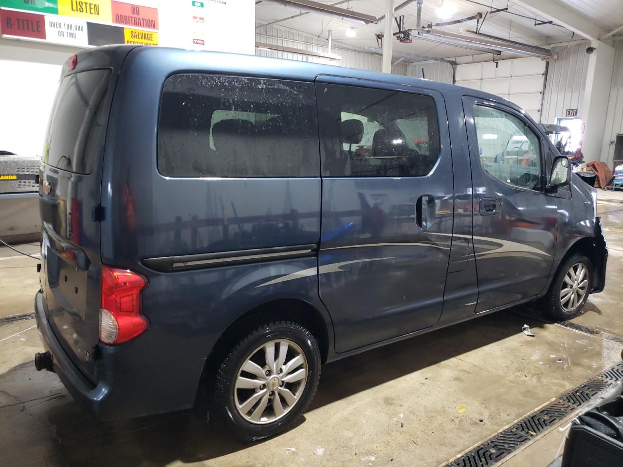2015 Chevrolet Express - Image 3