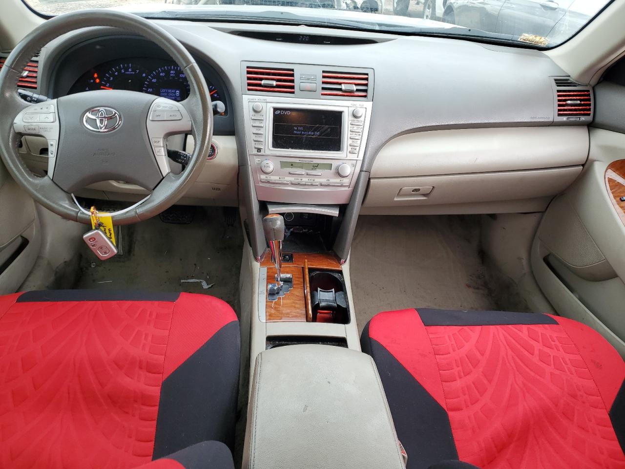 2010 Toyota Camry - Image 8