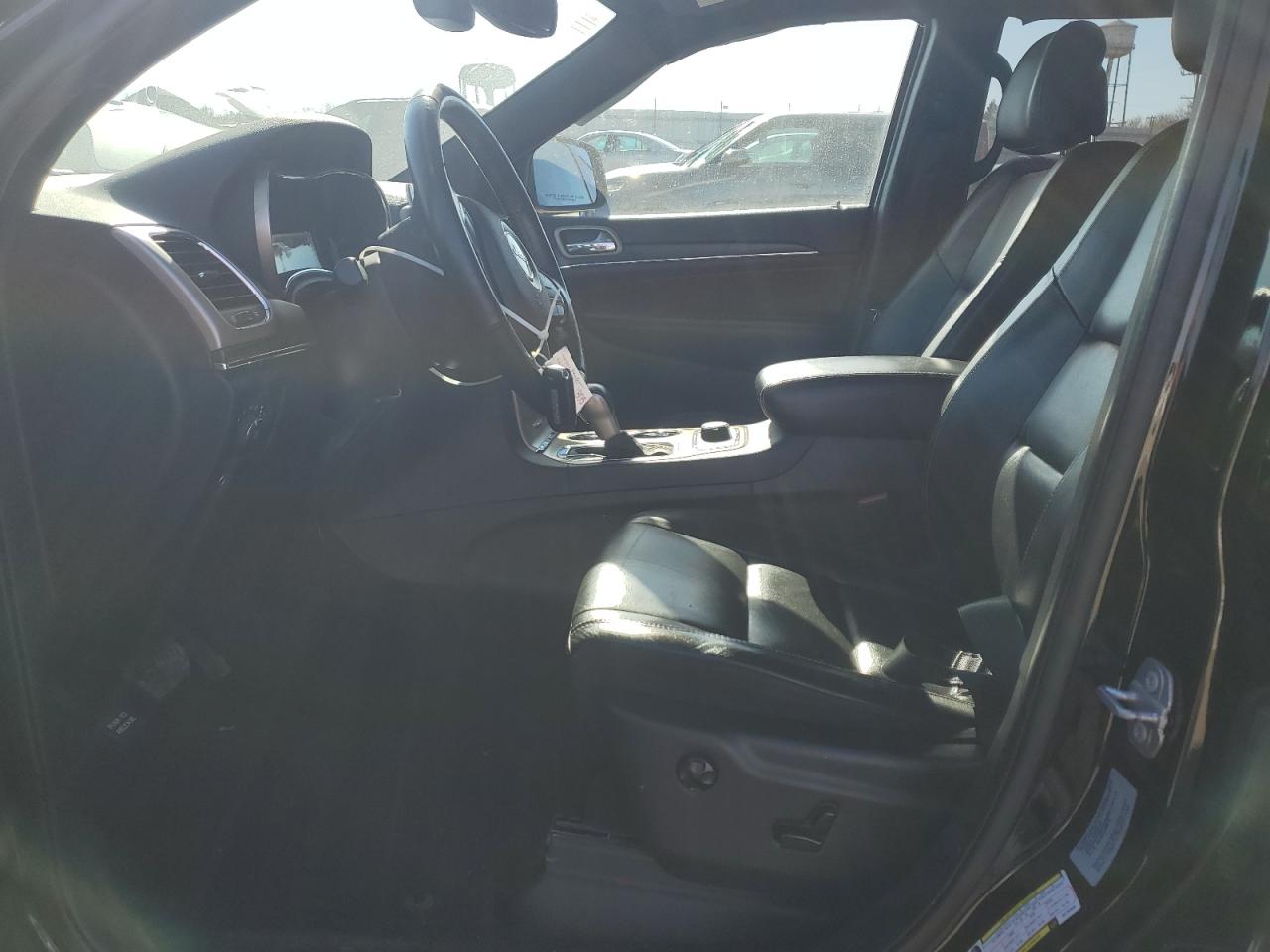 2017 Jeep Grand Cherokee - Image 7