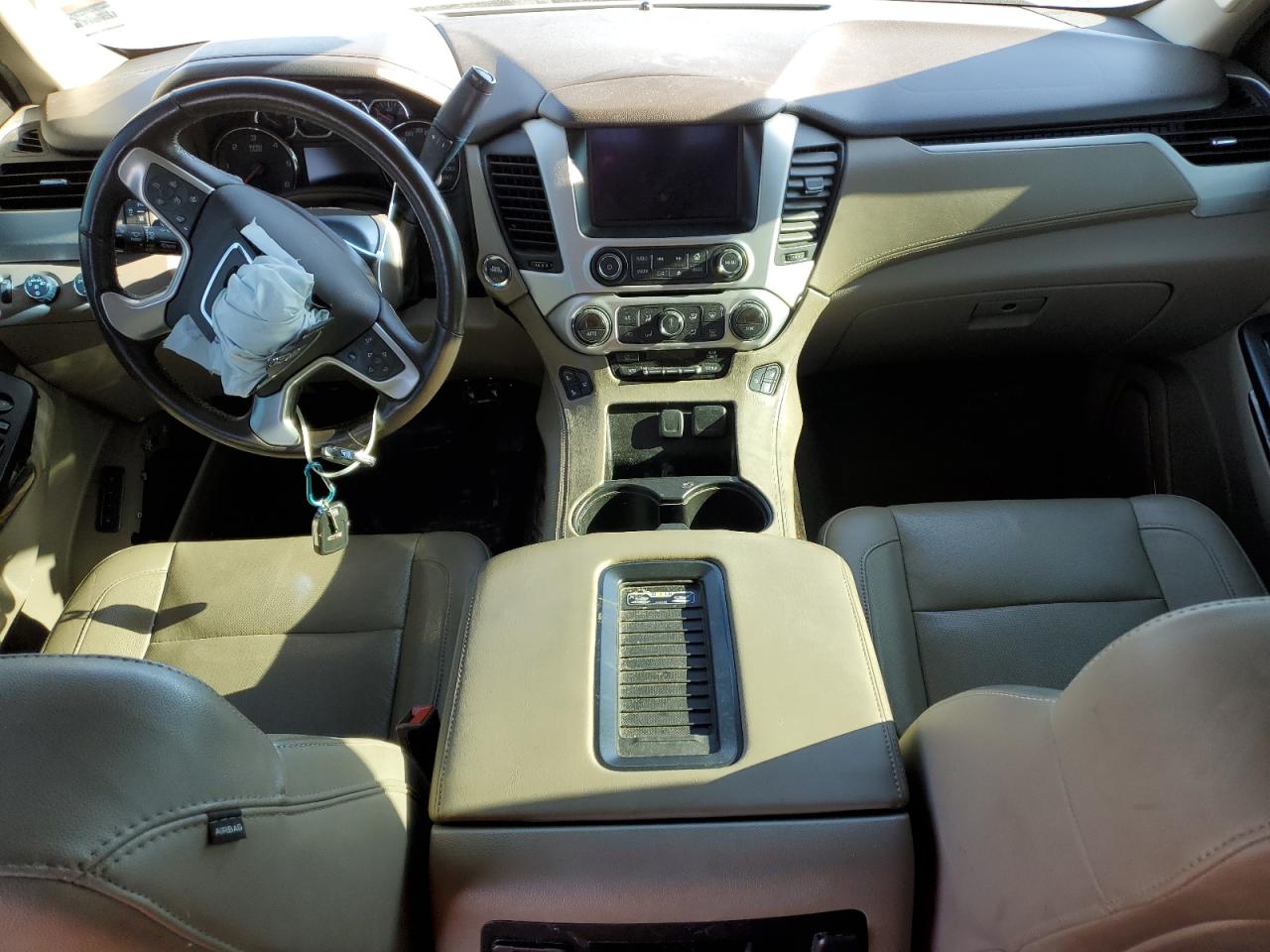 2015 GMC Yukon - Image 8