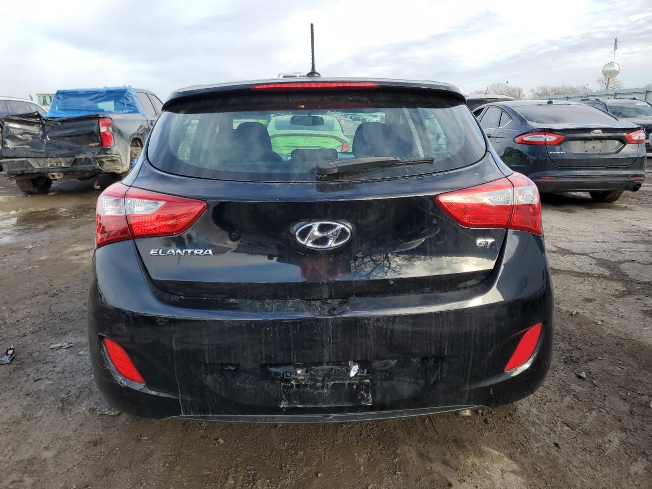 2017 Hyundai Elantra - Image 6