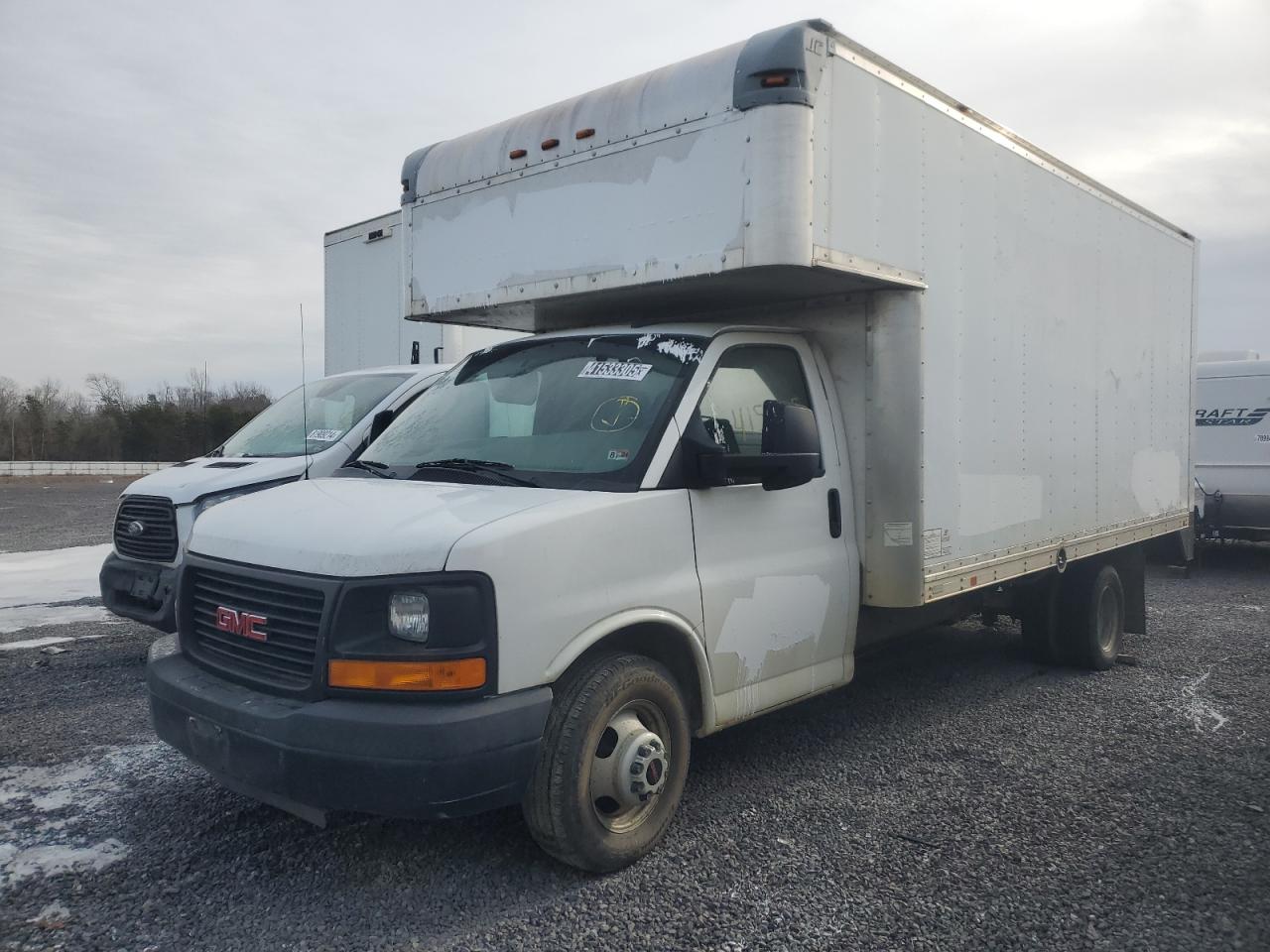 2016 GMC Savana - Image 1