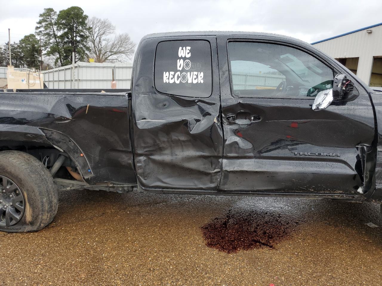 2022 Toyota Tacoma - Image 10