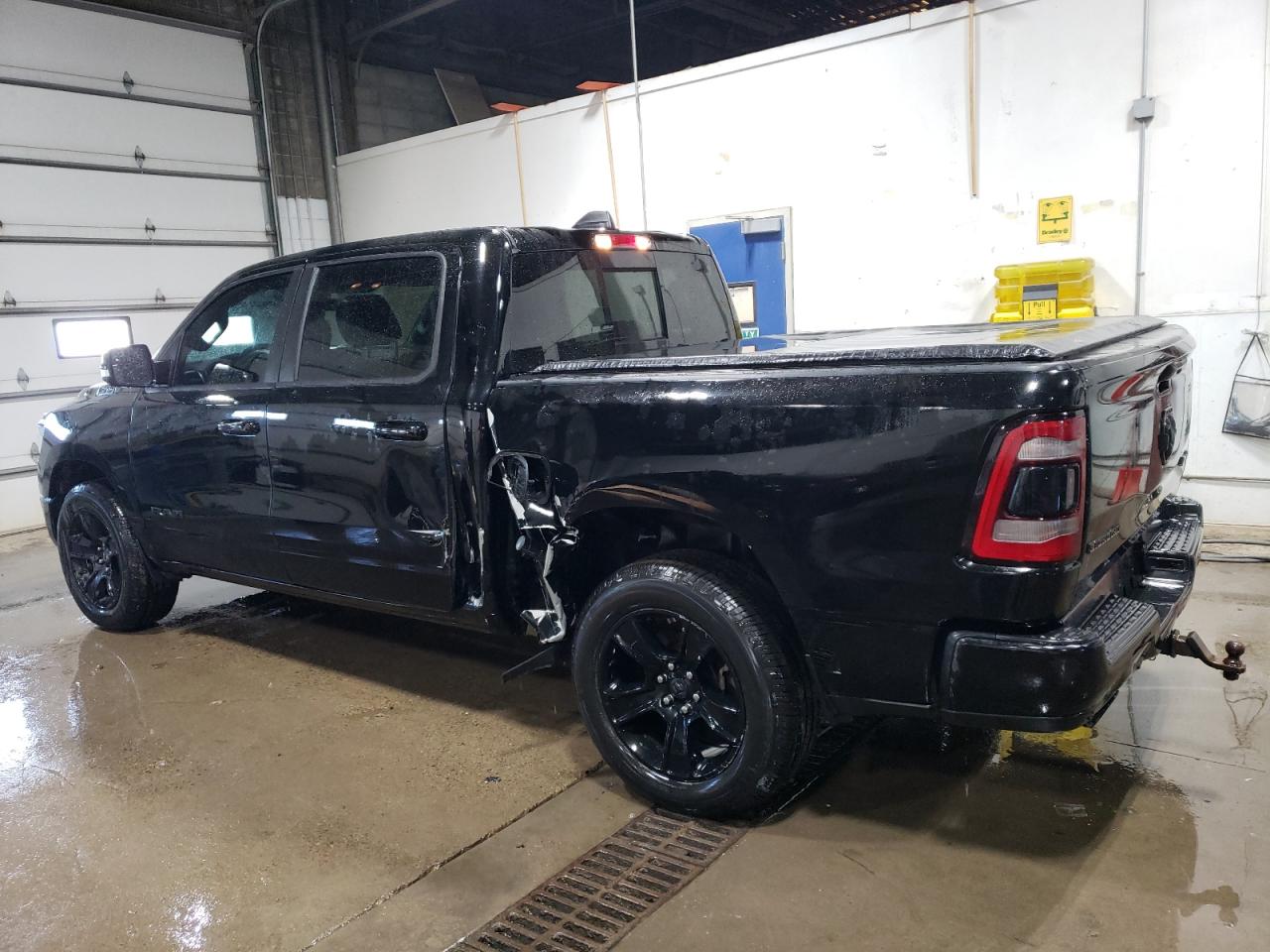 2020 RAM 1500 - Image 2