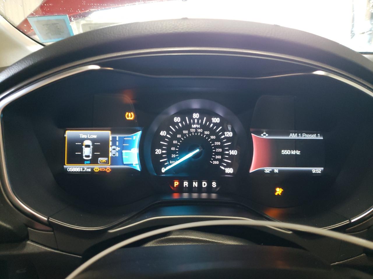2020 Ford Fusion - Image 9