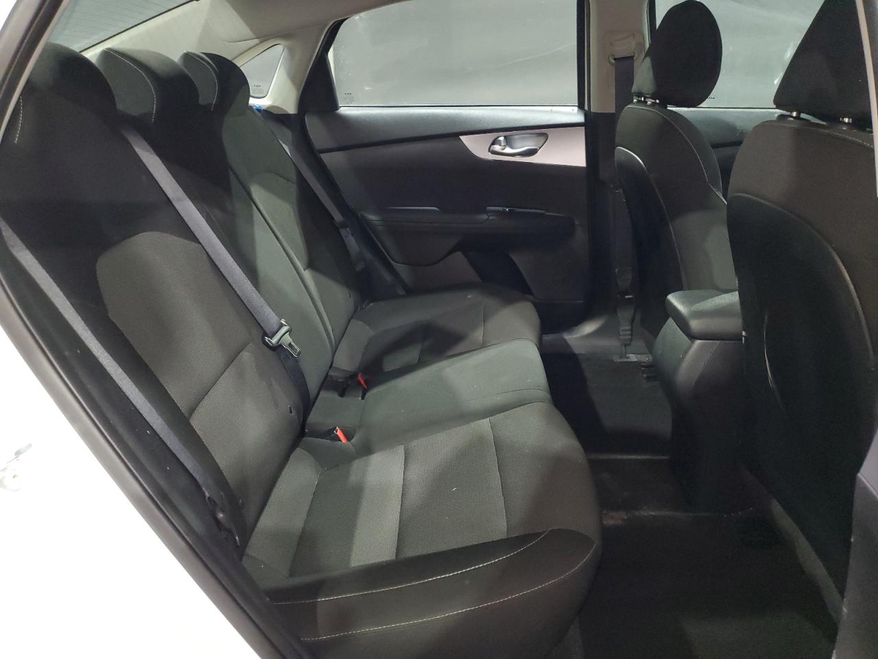 2023 Kia Forte - Image 10
