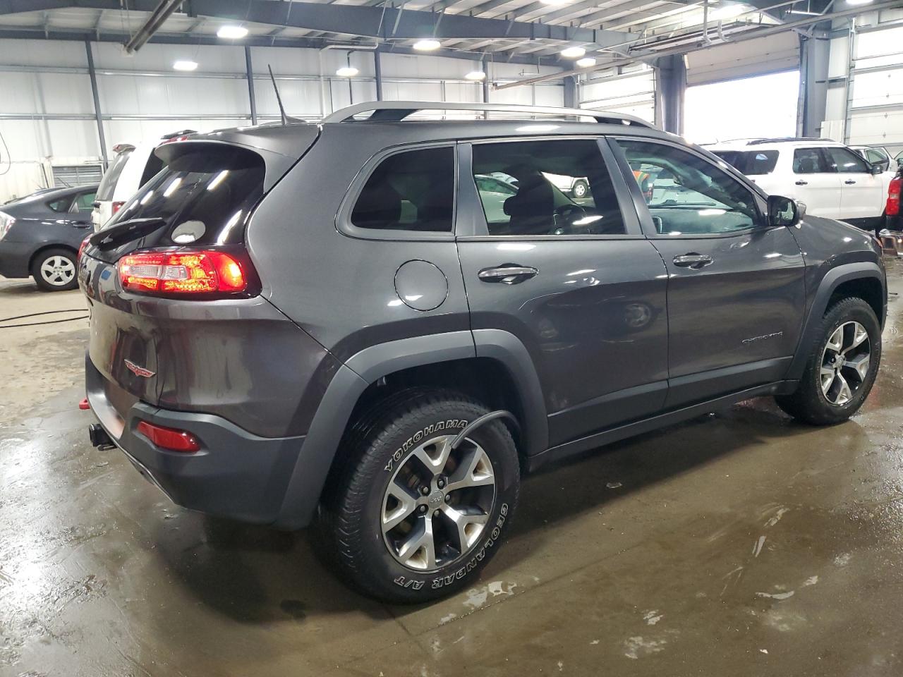 2016 Jeep Cherokee - Image 3