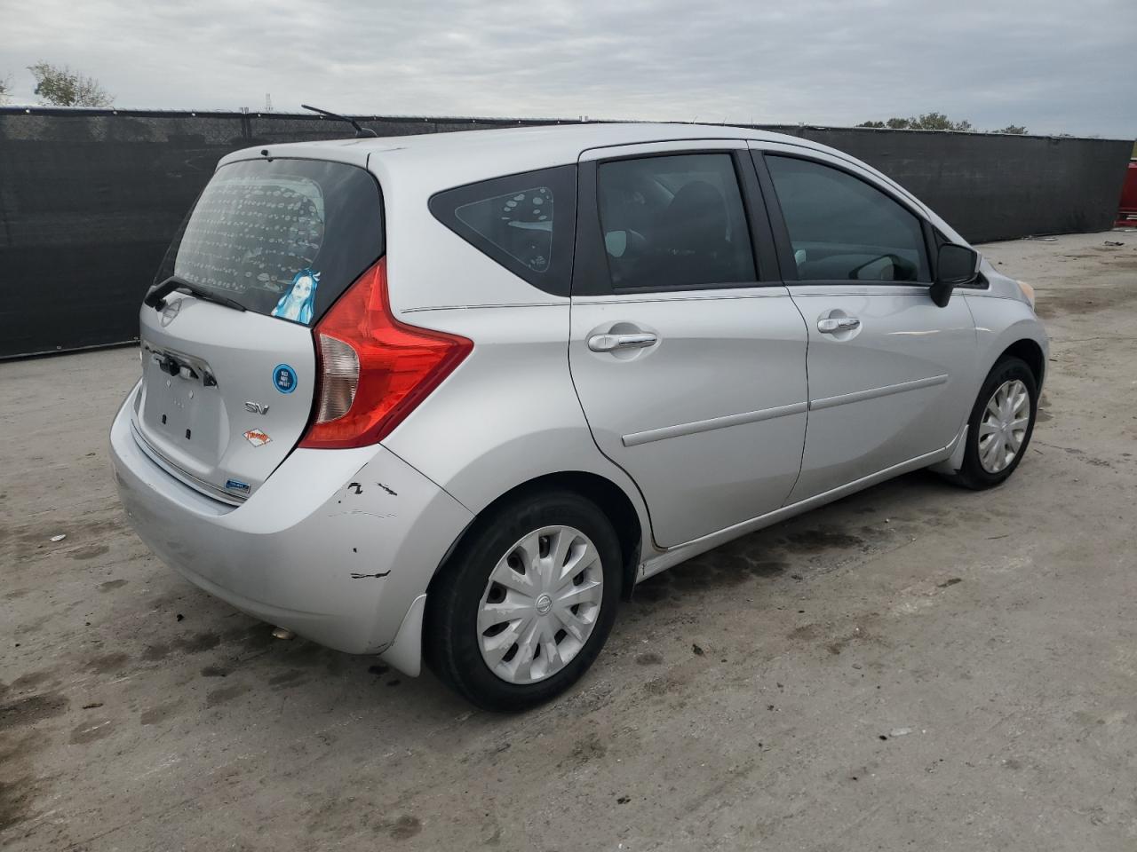 2015 Nissan Versa - Image 3