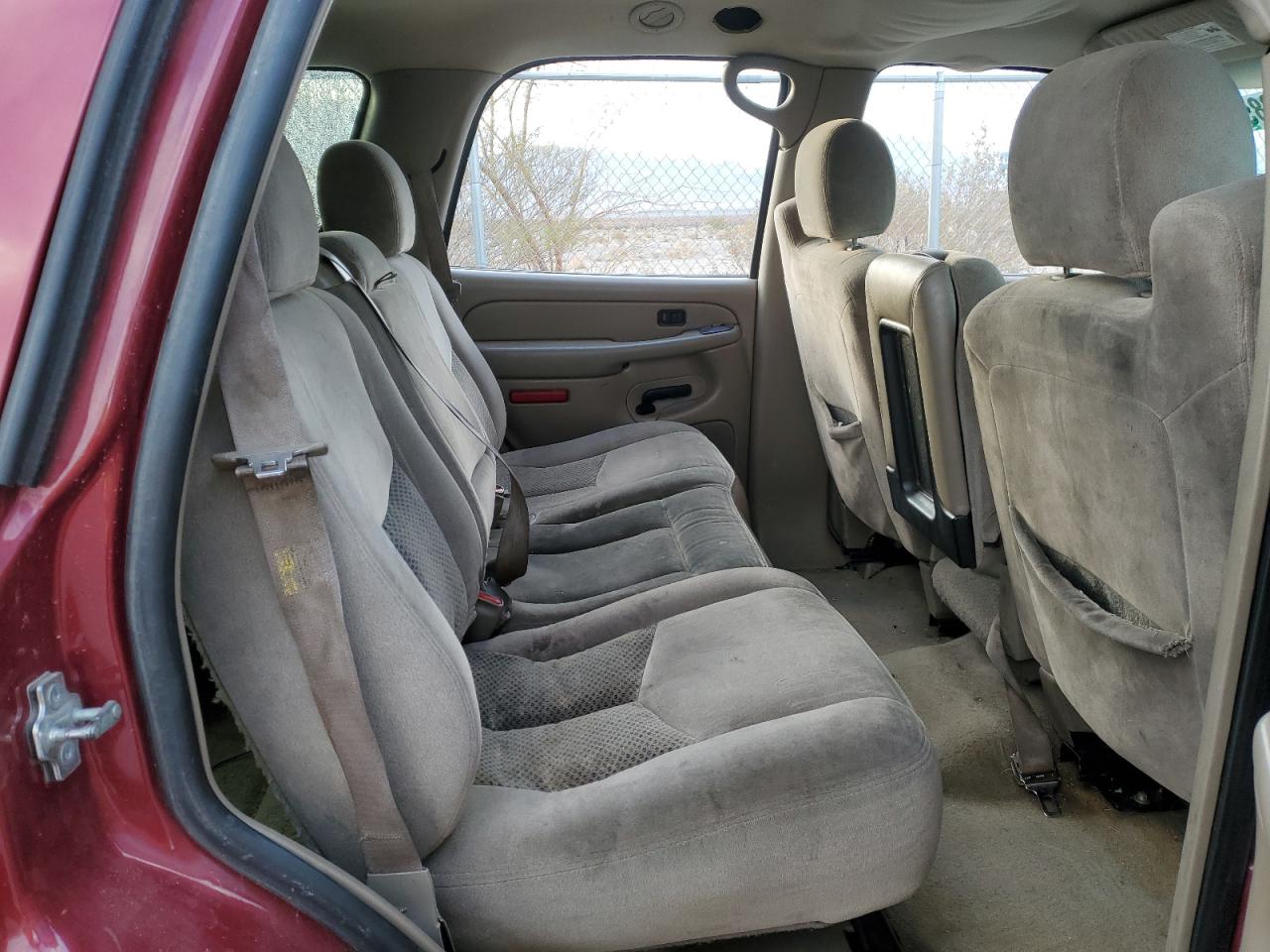 2005 Chevrolet Tahoe - Image 11