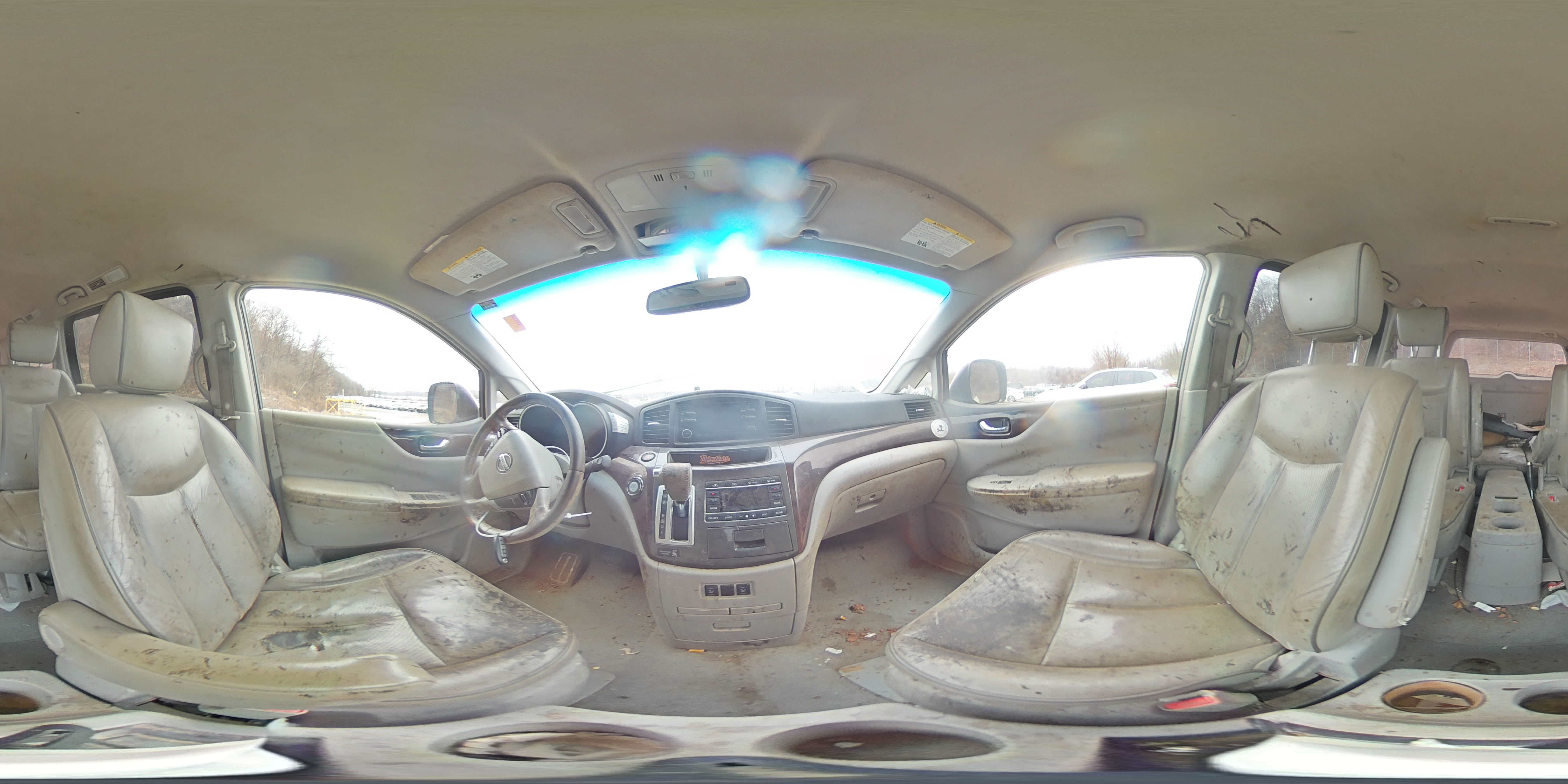 2014 Nissan Quest - Image 14