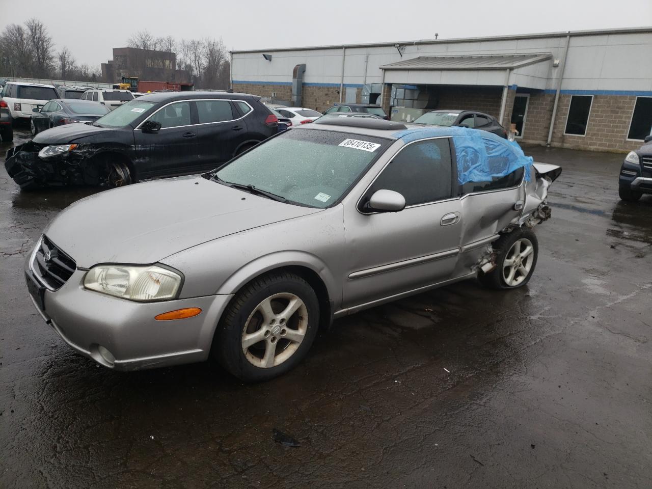 2000 Nissan Maxima - Image 1