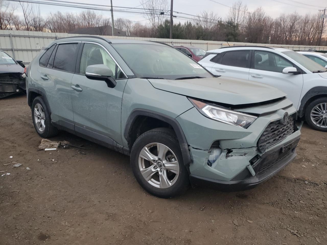 VIN JTMP1RFV5KD021201 2019 TOYOTA RAV4 no.4