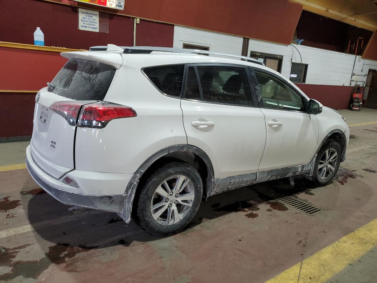 2018 Toyota RAV 4 - Image 3