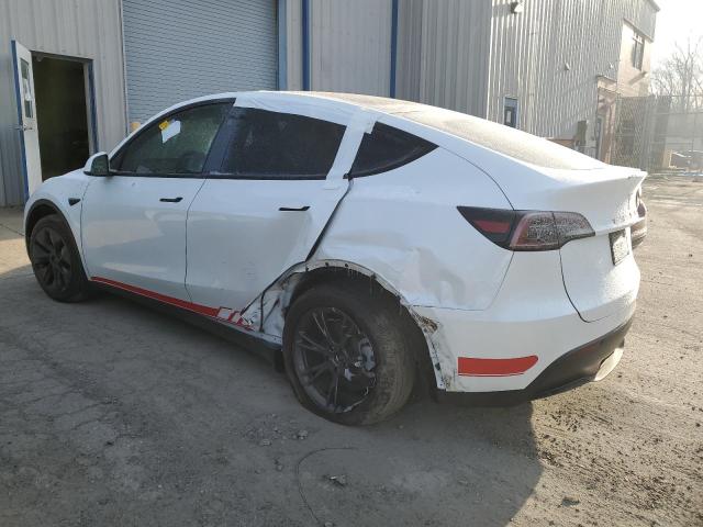  TESLA MODEL Y 2024 Белы