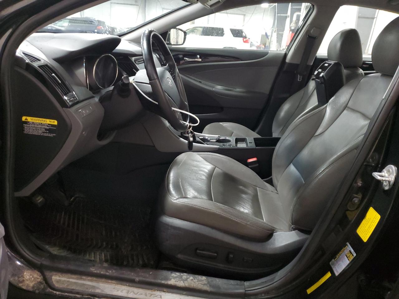 2013 Hyundai Sonata - Image 7