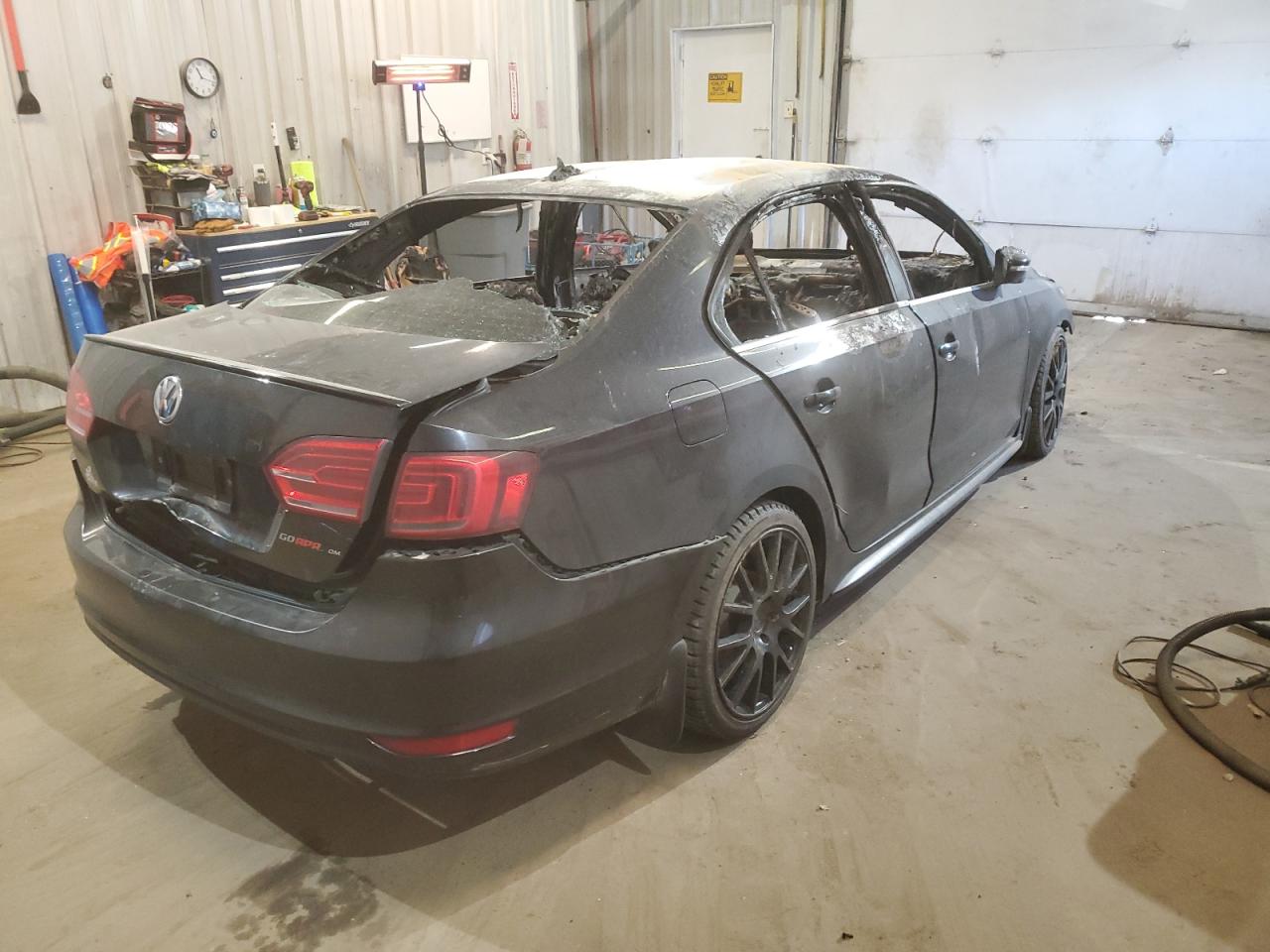 2014 Volkswagen Jetta - Image 3