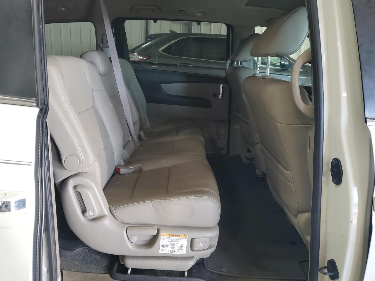 2015 Honda Odyssey - Image 11