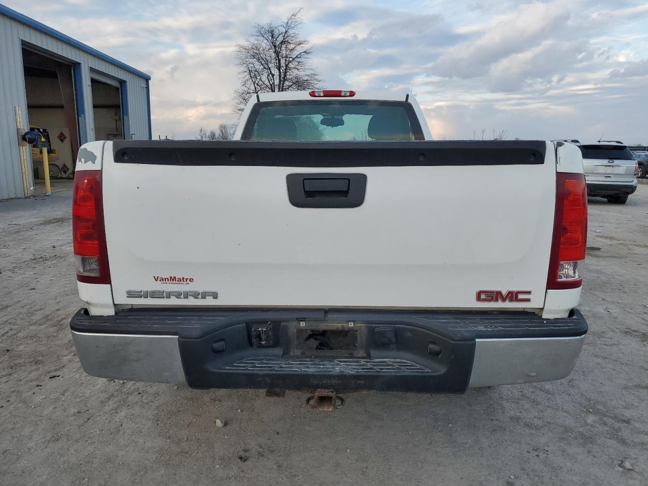 2007 GMC Sierra - Image 10