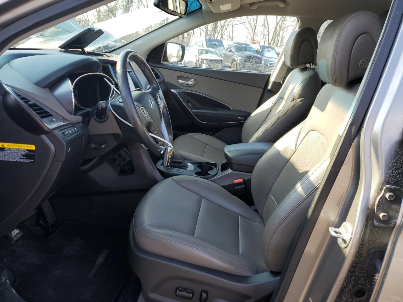 2017 Hyundai Santa Fe - Image 7