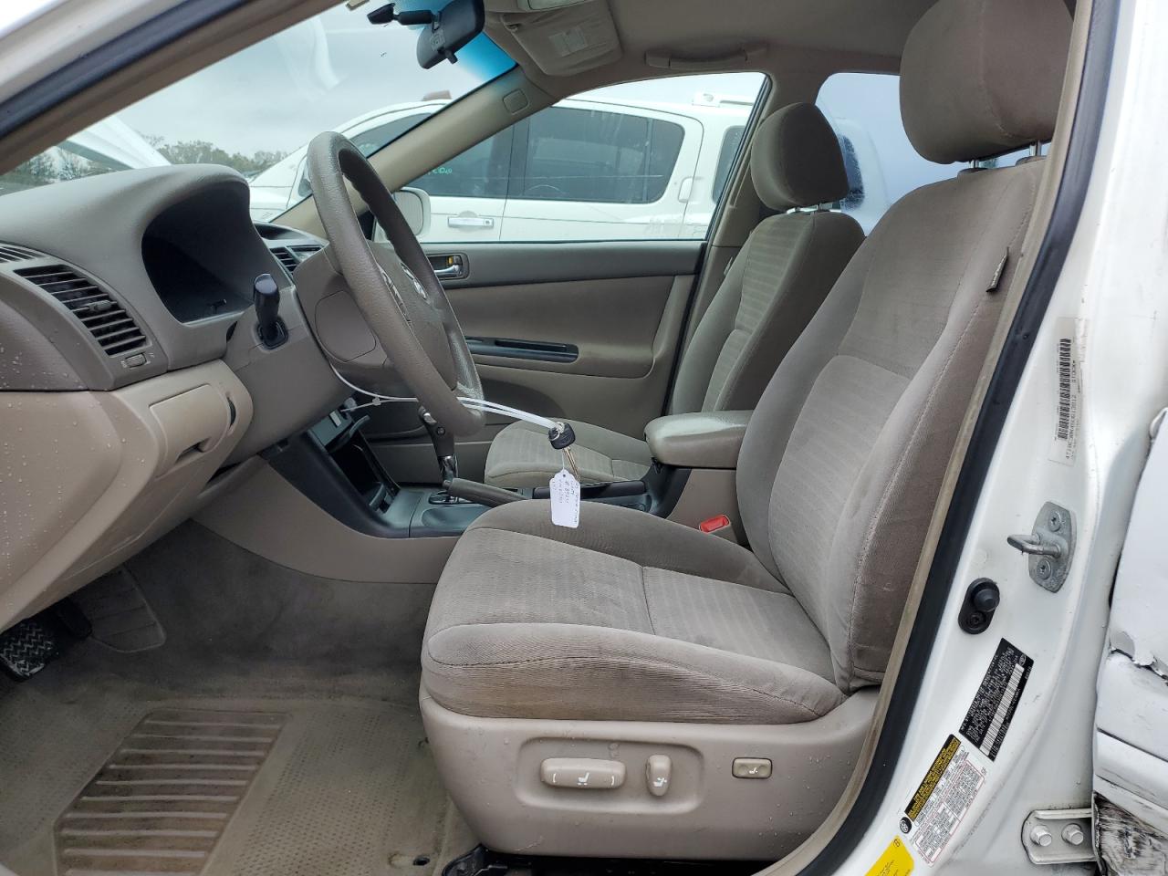 2005 Toyota Camry - Image 7