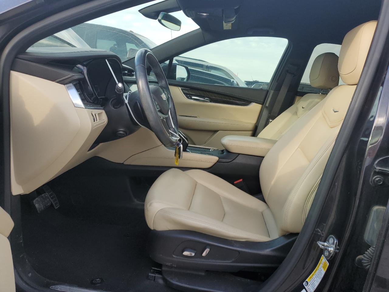 2017 Cadillac XT5 - Image 7