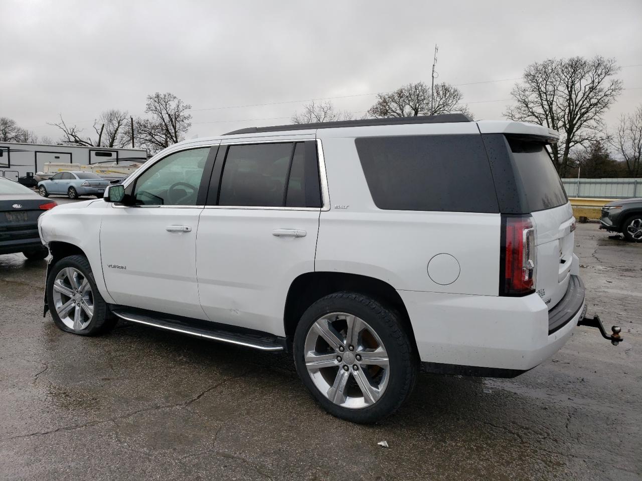 2020 GMC Yukon - Image 2