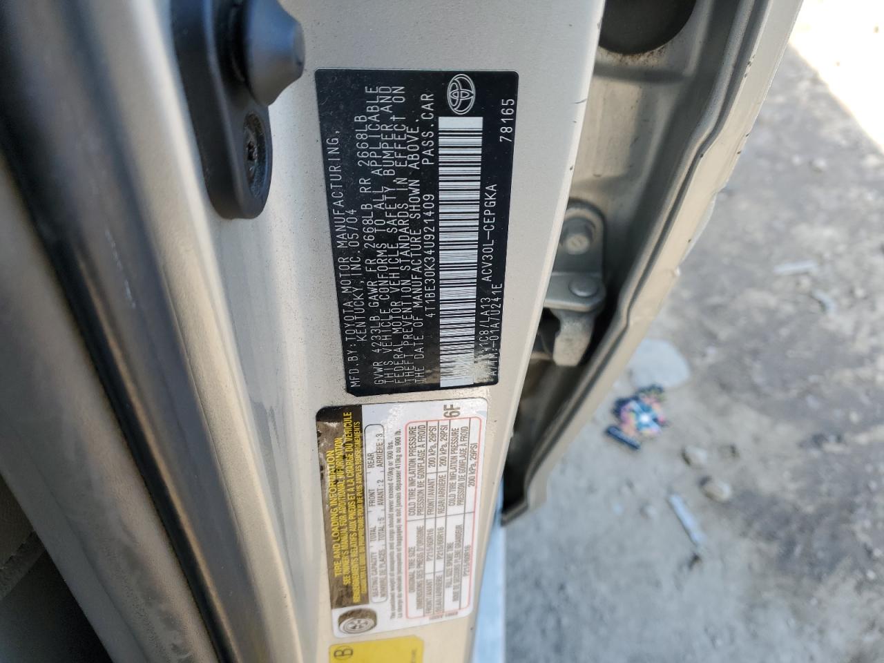 2004 Toyota Camry - Image 12