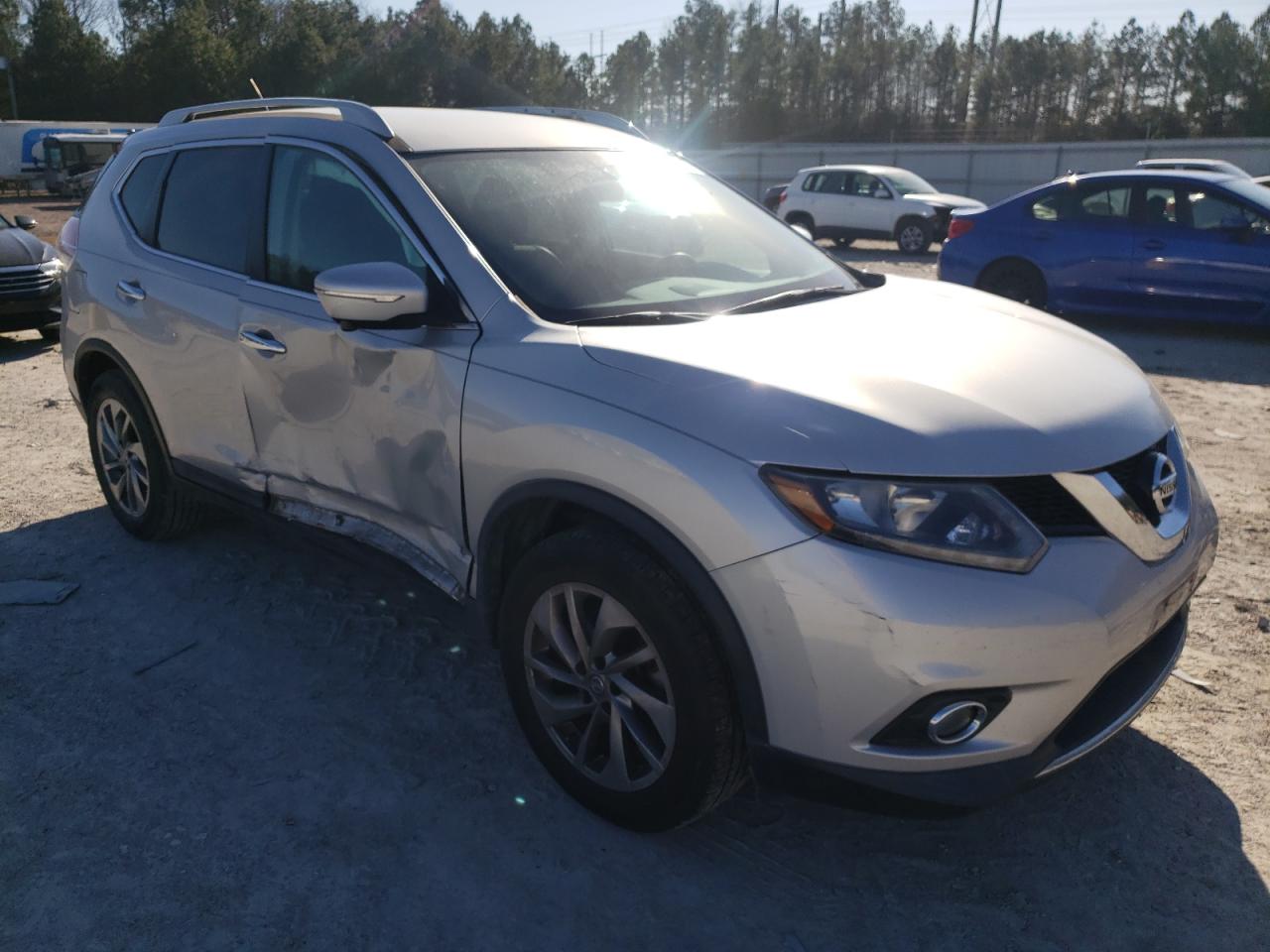 2015 Nissan Rogue - Image 4