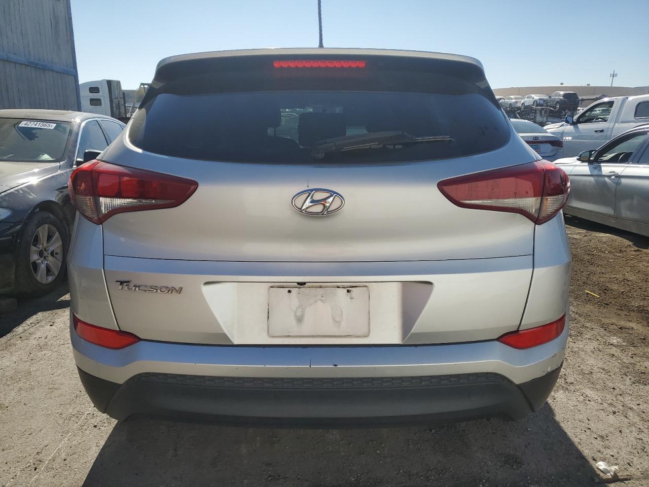 2017 Hyundai Tucson - Image 6